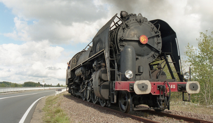 141R840 - Neuvy sur Loire - 30 septembre 2000 - photo Pascal Bouché