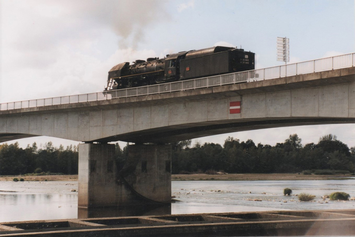 141R840 - Neuvy sur Loire - 30 septembre 2000 - photo Pascal Bouché