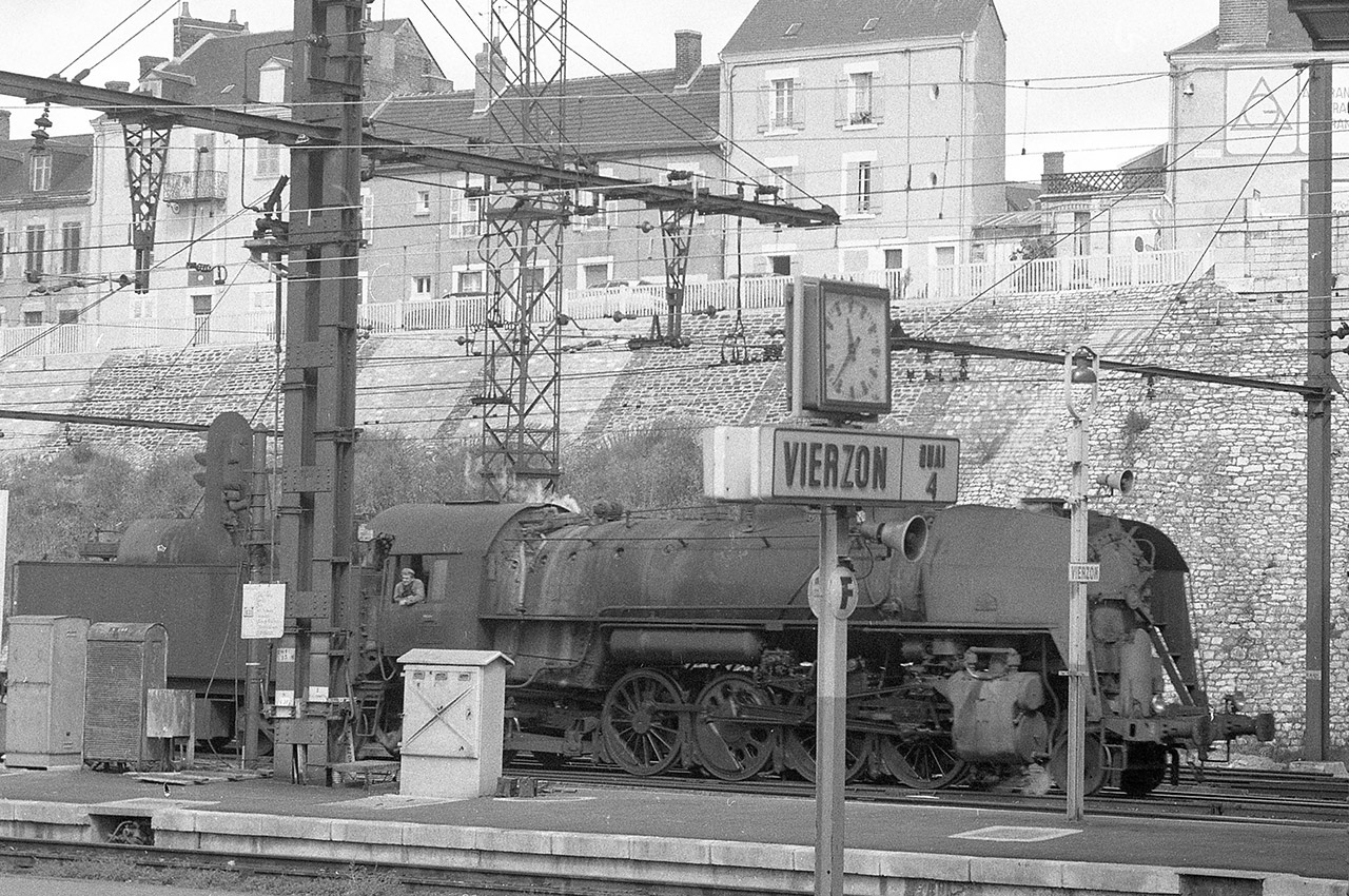 141 R 770 - Vierzon, 14 septembre 1970 (EH-6223-008-B)