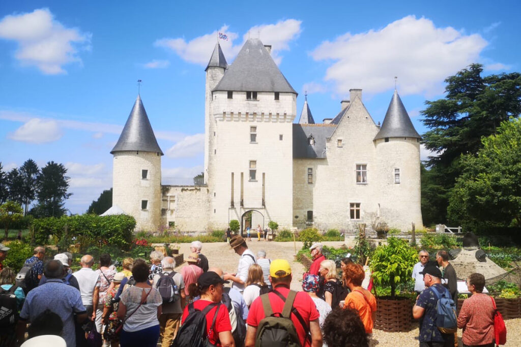 Le "Châteaux Express" rencontre son public de Saumur à Thouars
